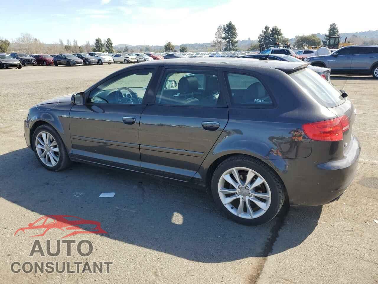 AUDI A3 2012 - WAUBEAFM2CA054003