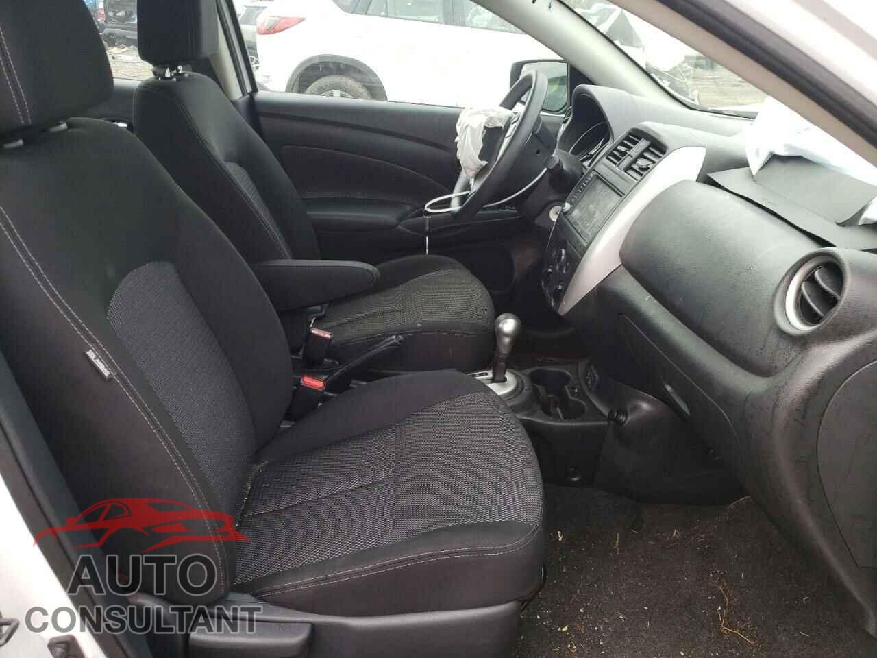 NISSAN VERSA 2019 - 3N1CN7AP0KL863800