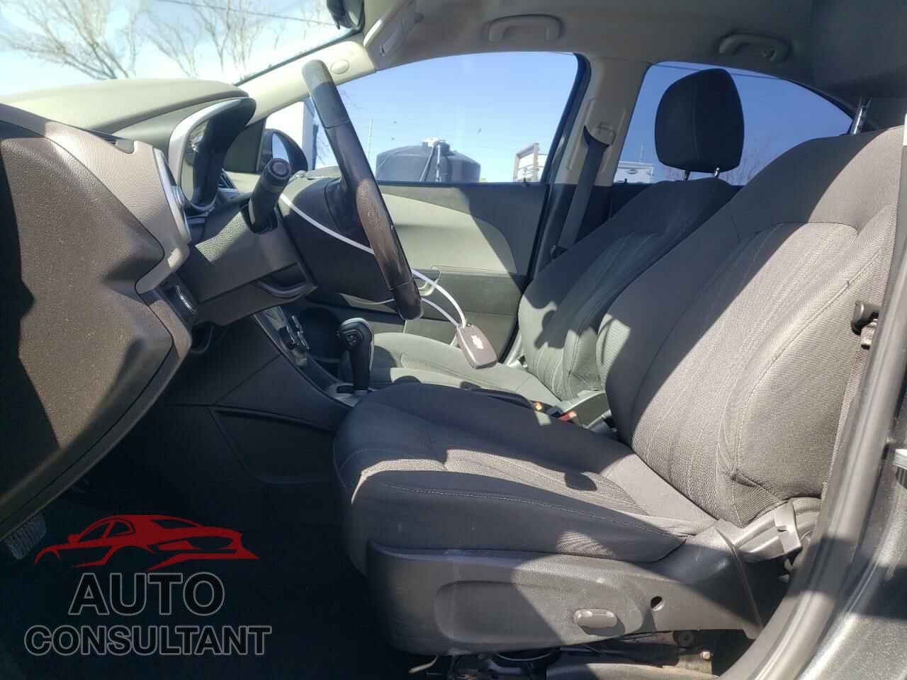 CHEVROLET SONIC 2017 - 1G1JD5SH5H4143385