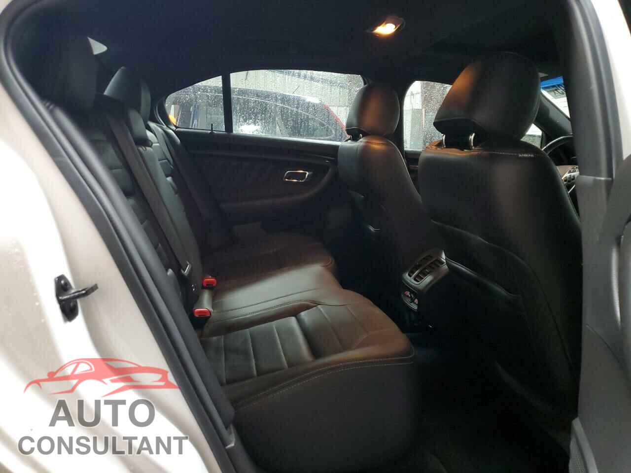 FORD TAURUS 2017 - 1FAHP2KT3HG116772