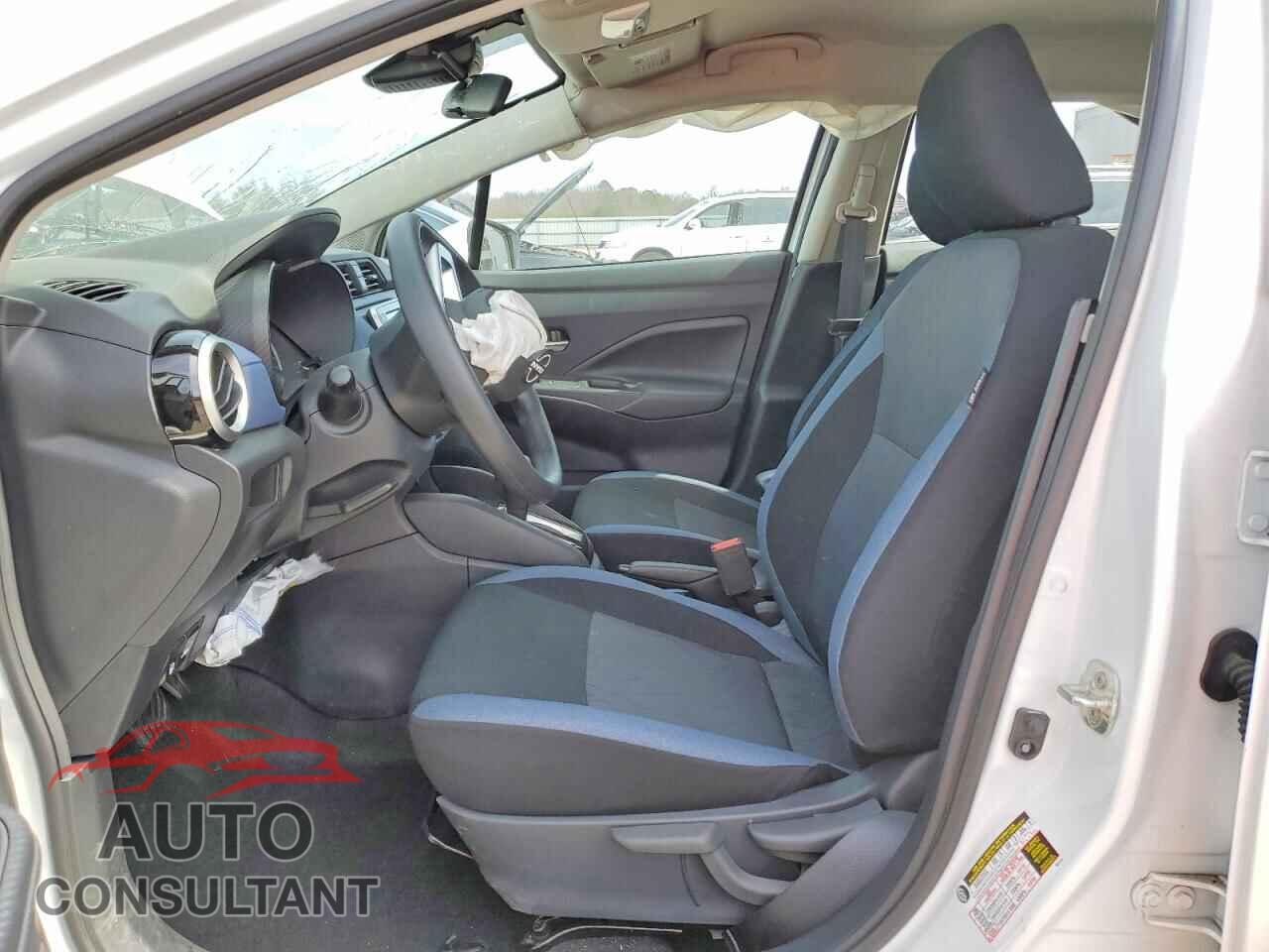 NISSAN VERSA 2024 - 3N1CN8EV2RL923018