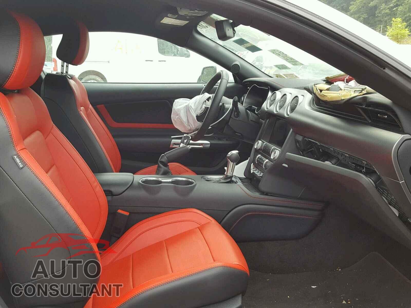 FORD MUSTANG 2018 - 1FA6P8TH3J5167565