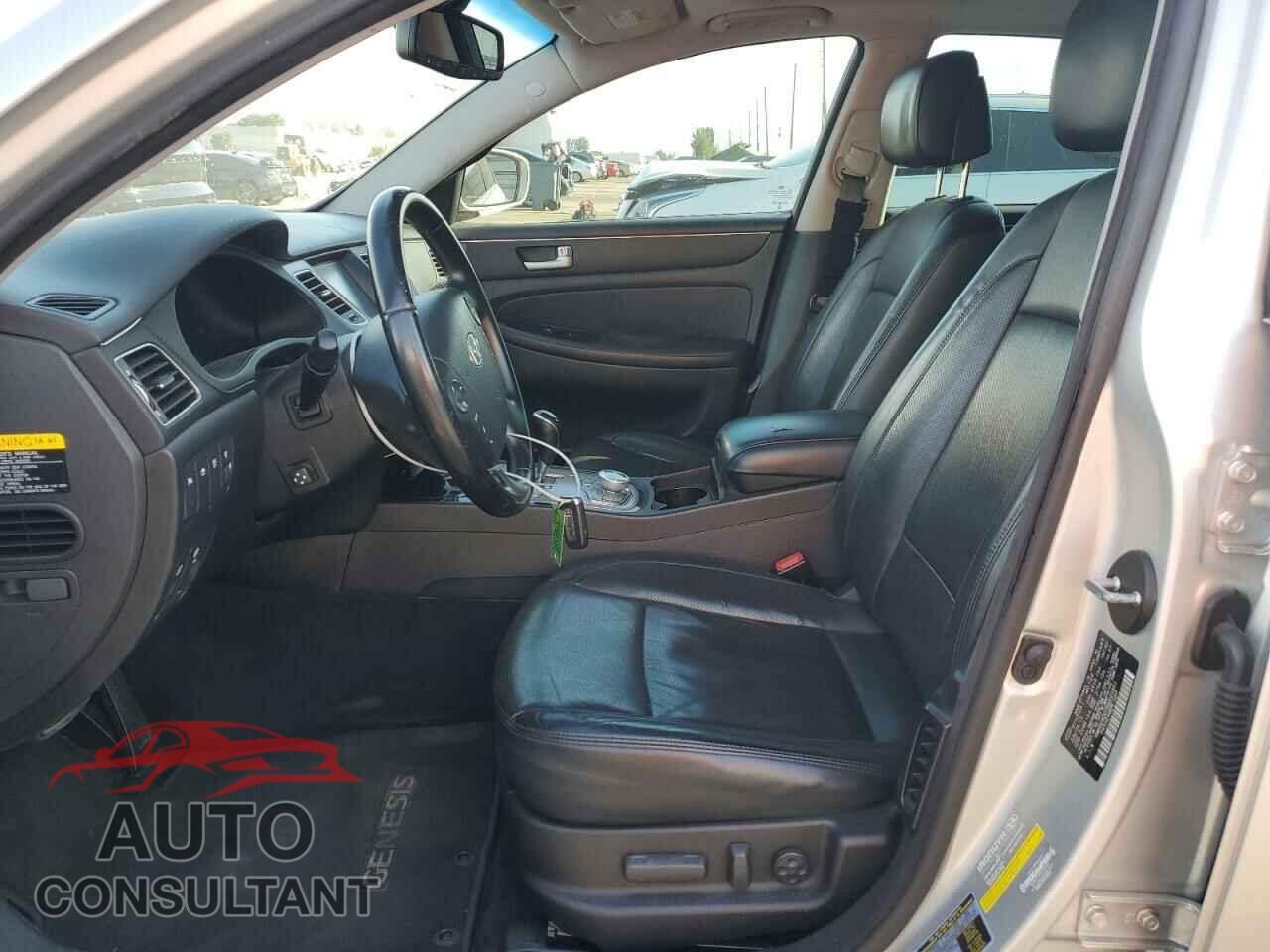HYUNDAI GENESIS 2013 - KMHGC4DDXDU249961