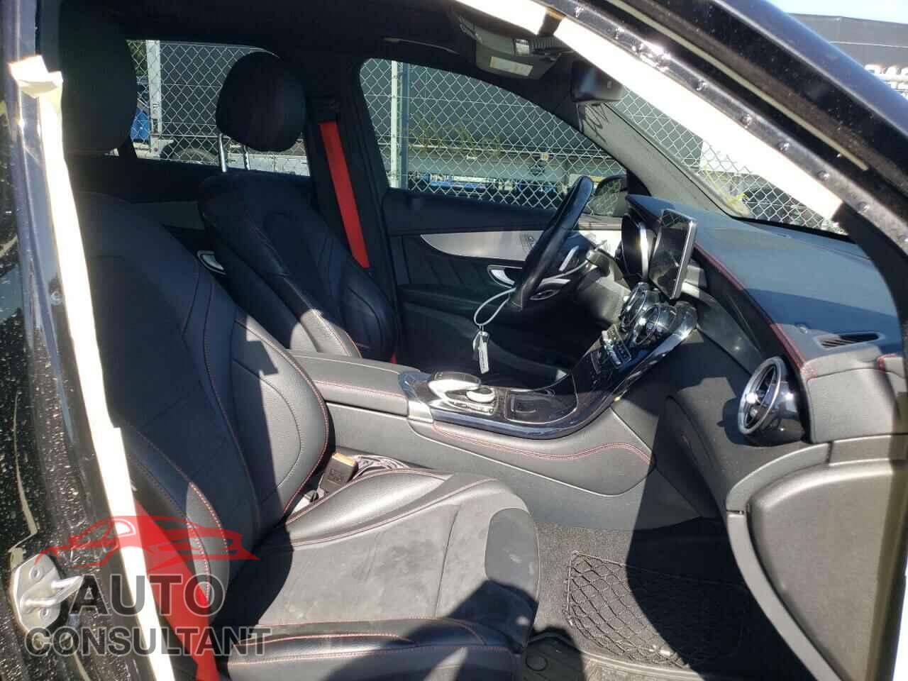 MERCEDES-BENZ GLC-CLASS 2017 - WDC0G6EBXHF158146