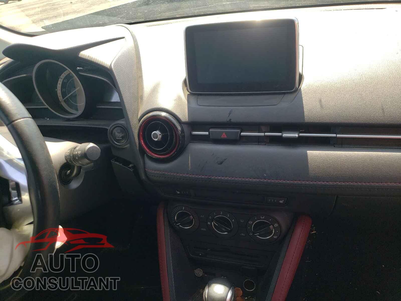 MAZDA CX-3 2017 - JM1DKDC76H0158950