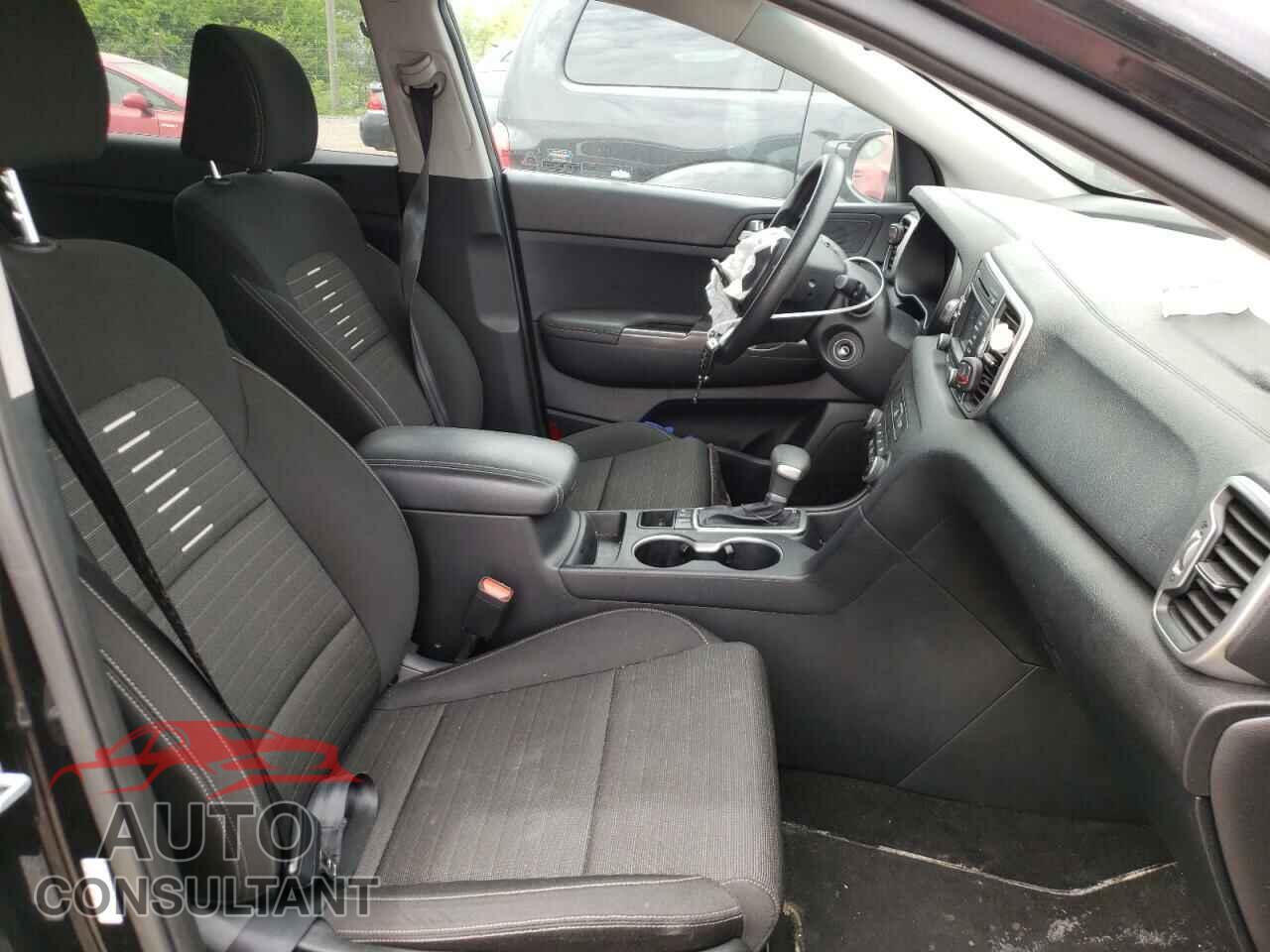KIA SPORTAGE 2018 - KNDPMCAC2J7464607