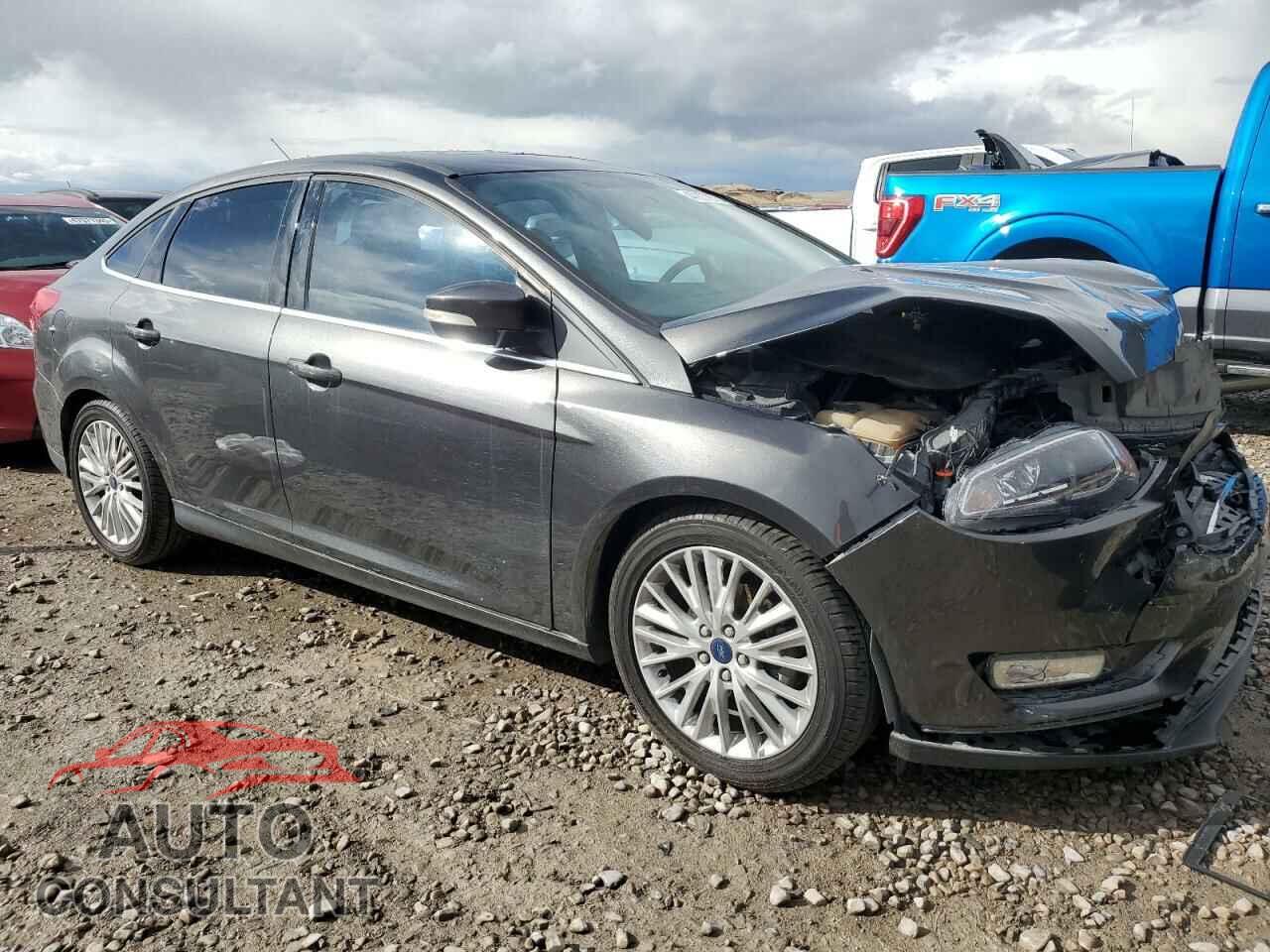 FORD FOCUS 2018 - 1FADP3J24JL326596