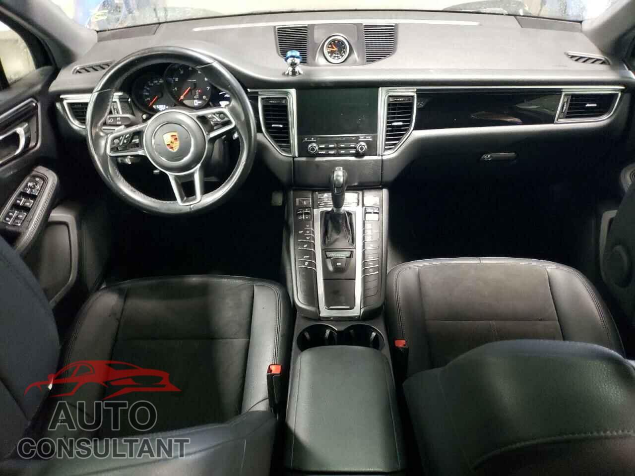 PORSCHE MACAN 2017 - WP1AA2A53HLB01842