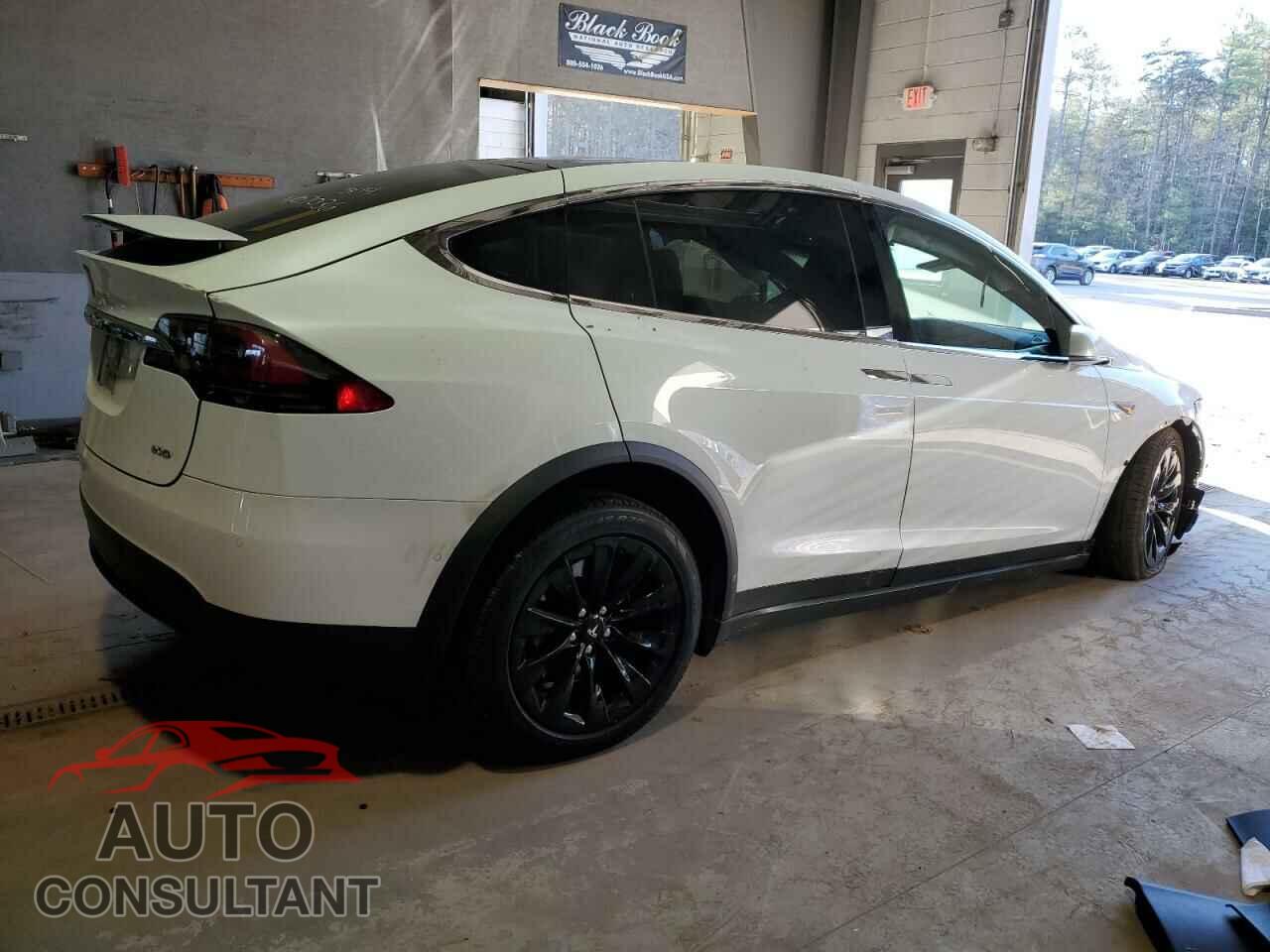 TESLA MODEL X 2016 - 5YJXCBE2XGF015967