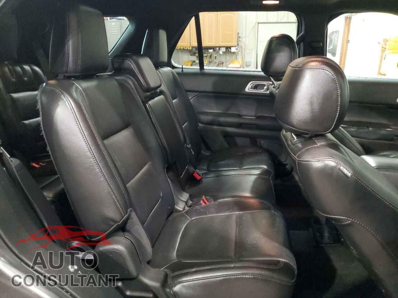 FORD EXPLORER 2011 - 1FMHK8F89BGA14624