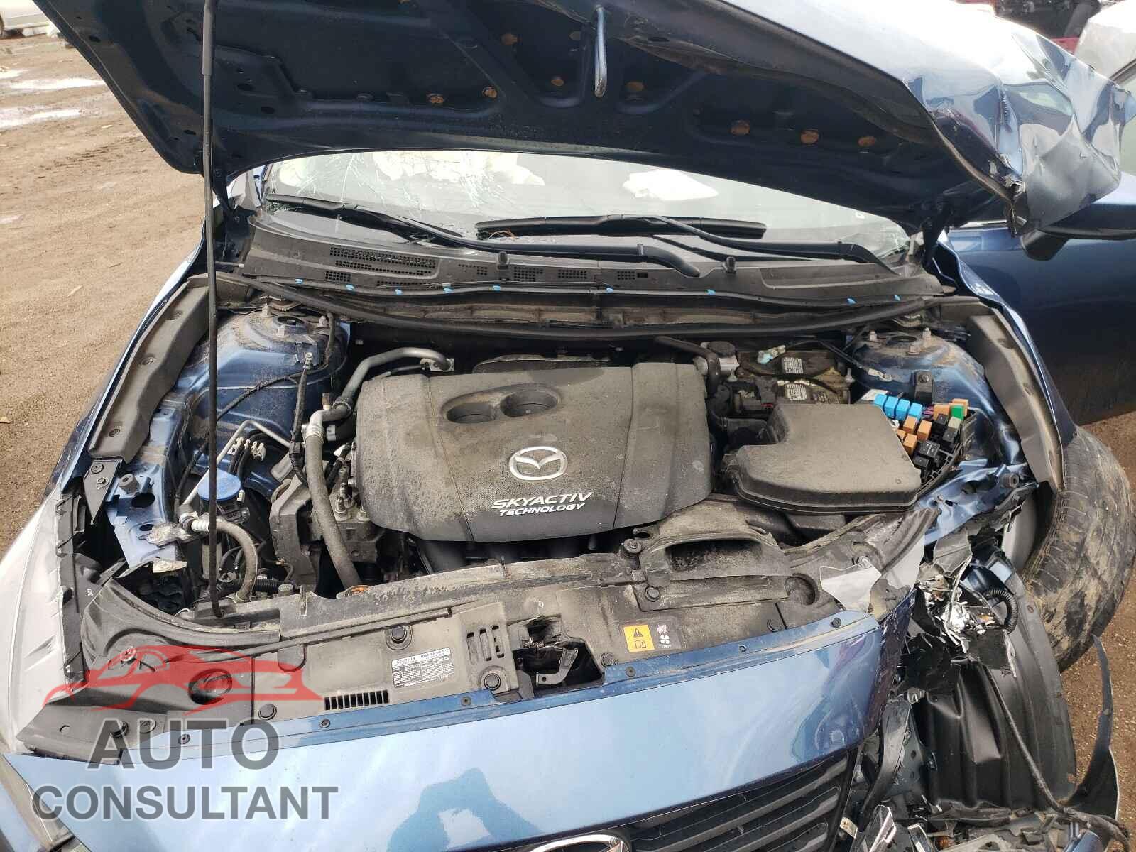 MAZDA 3 2018 - 3MZBN1U7XJM178520