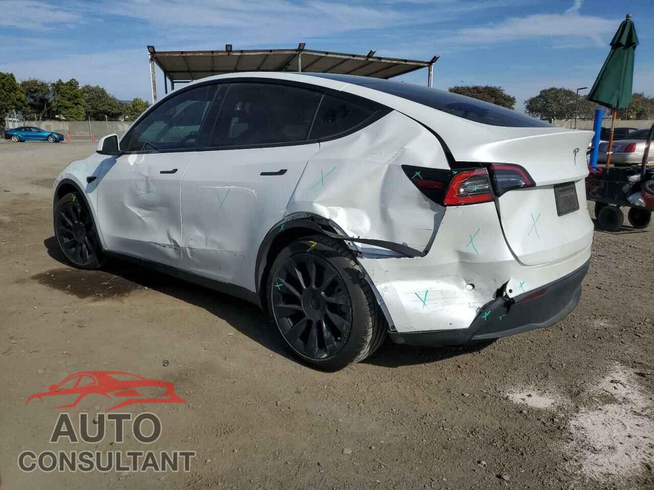 TESLA MODEL Y 2020 - 5YJYGDEEXLF046080