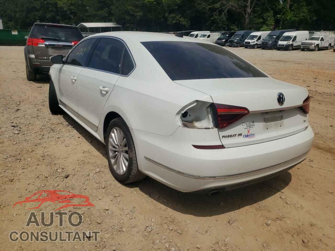 VOLKSWAGEN PASSAT 2017 - 1VWBT7A37HC033277