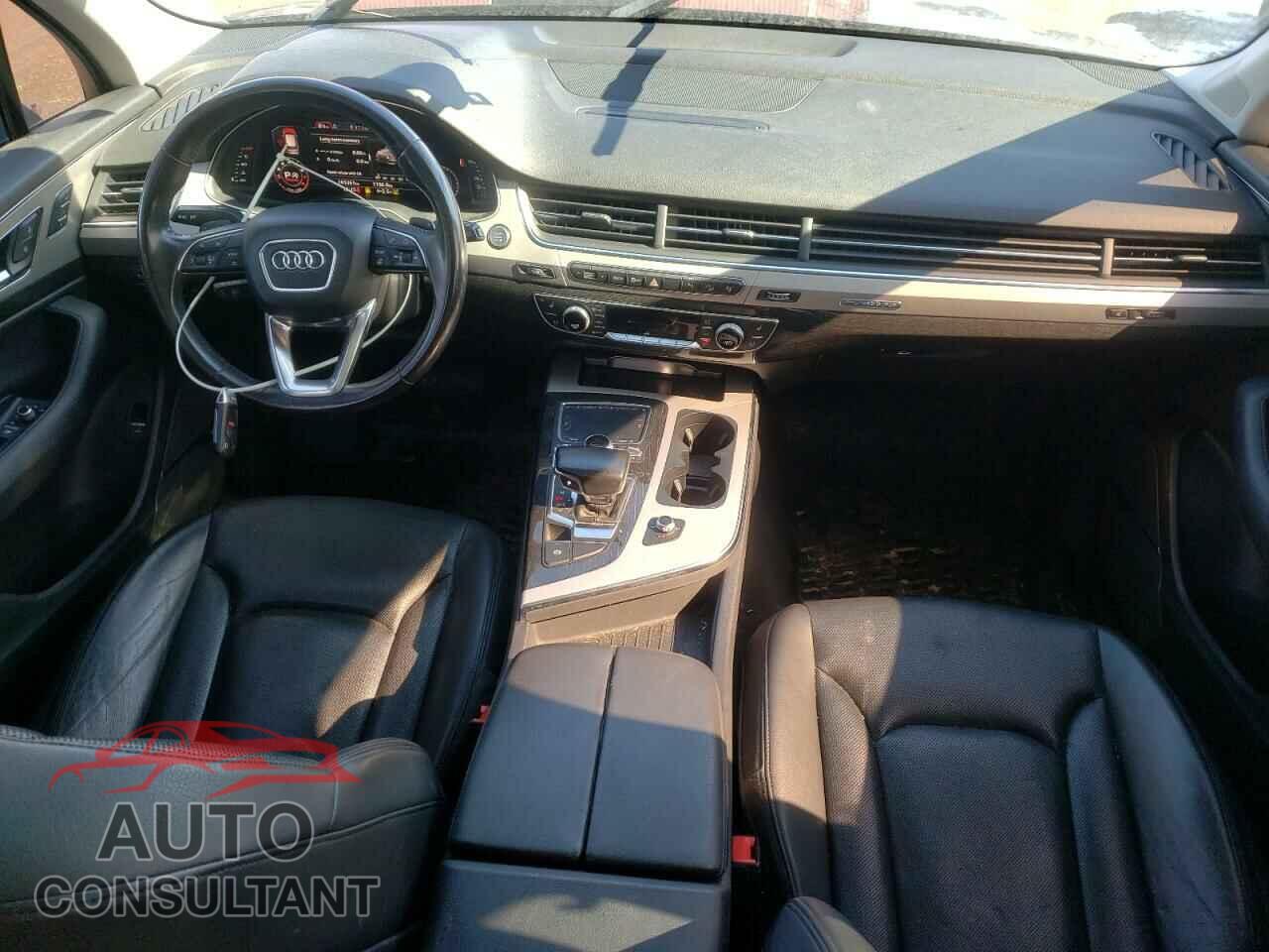 AUDI Q7 2017 - WA1VAAF77HD016921