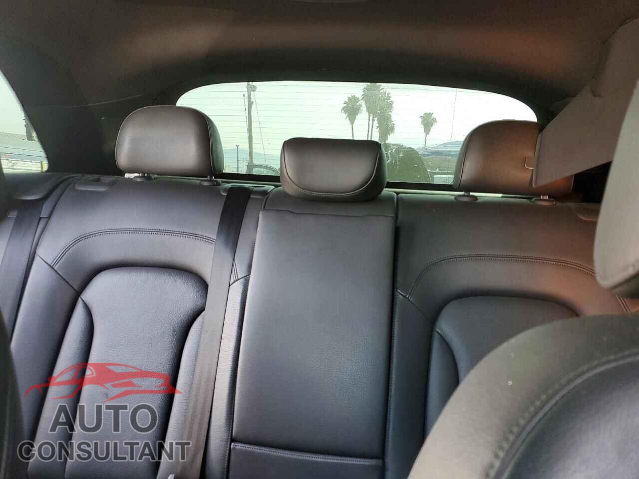 AUDI Q3 2017 - WA1BCCFS2HR007186