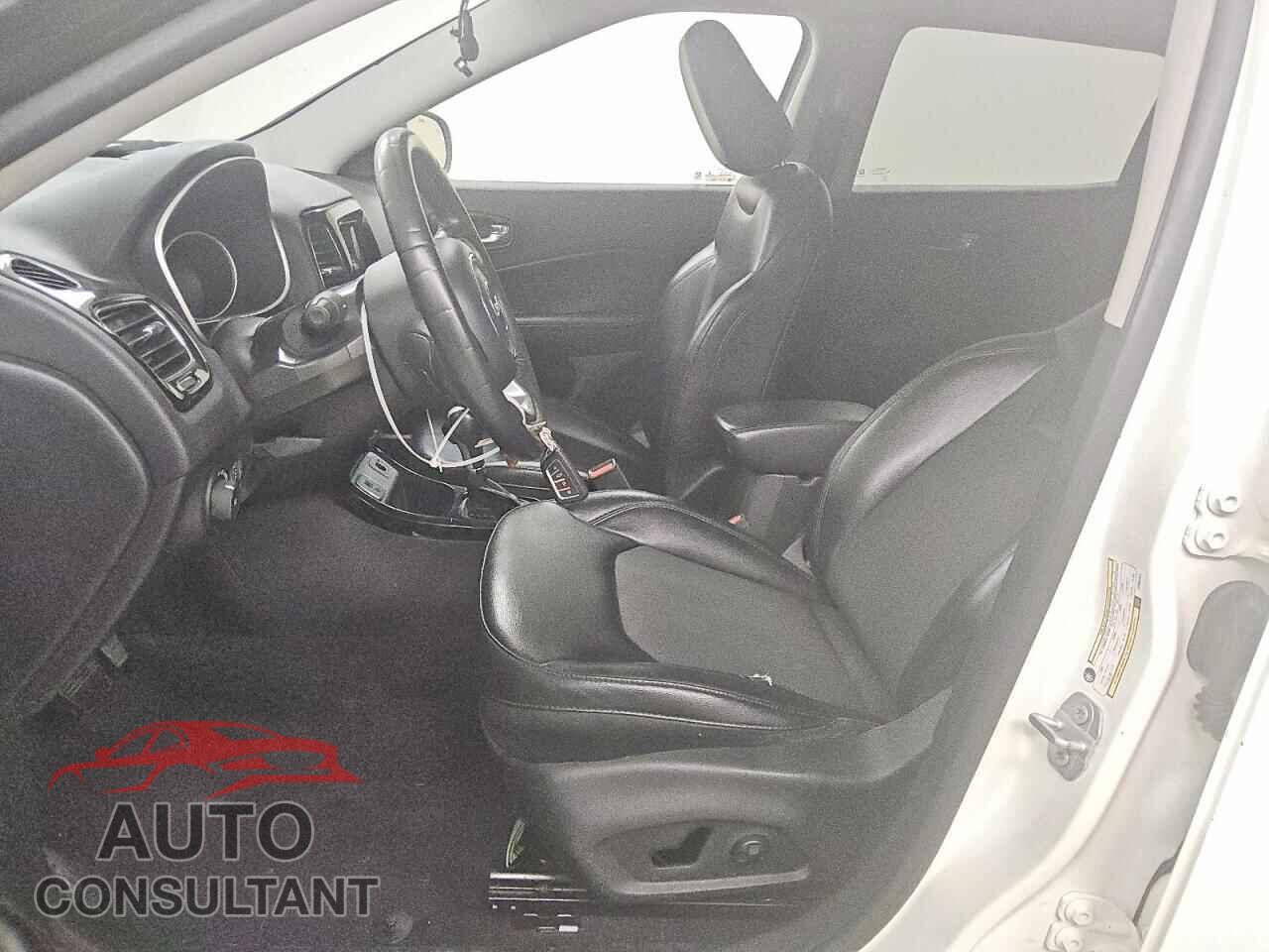 JEEP COMPASS 2018 - 3C4NJCBB5JT494251