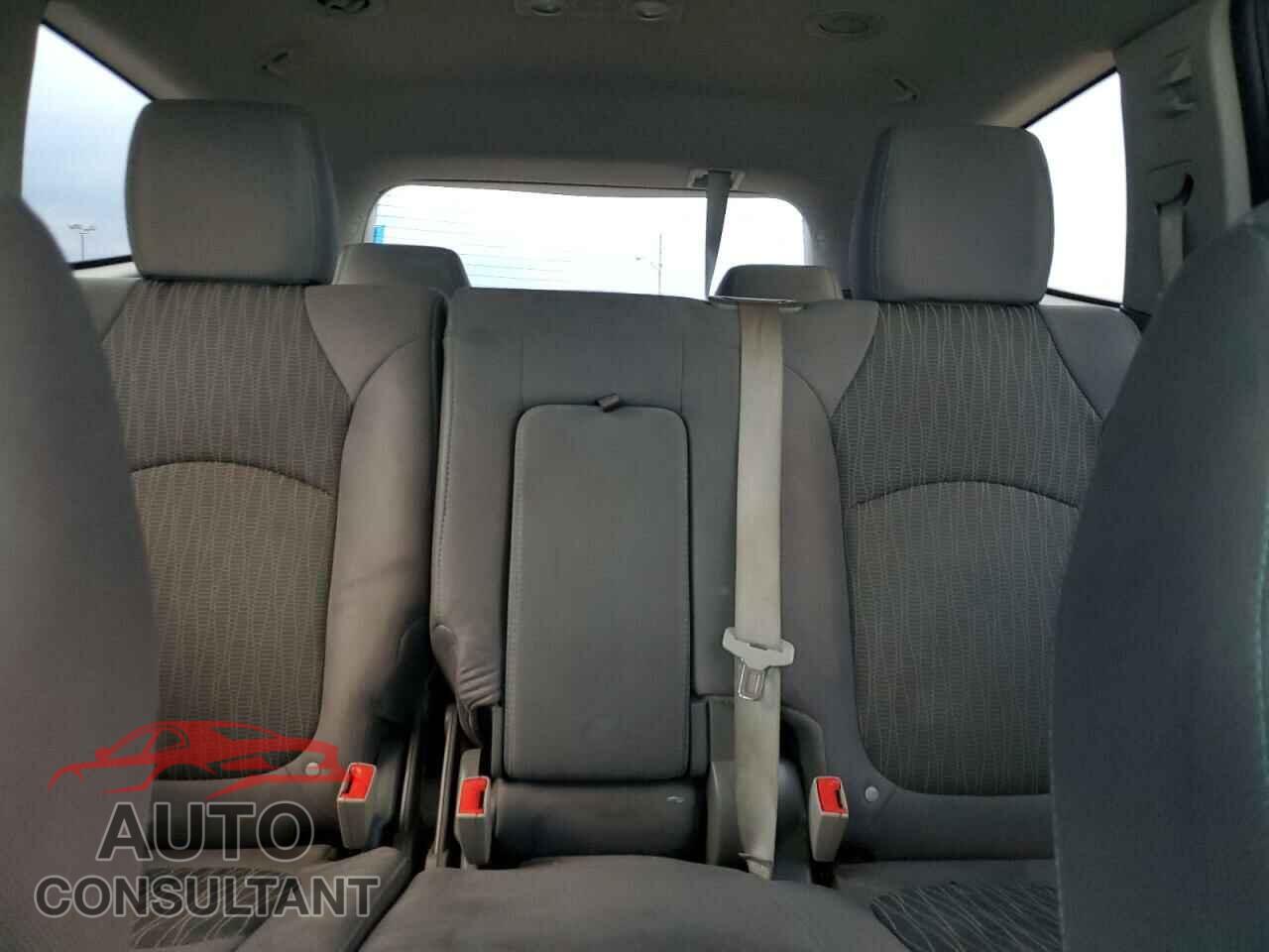 CHEVROLET TRAVERSE 2017 - 1GNKVFED9HJ299686
