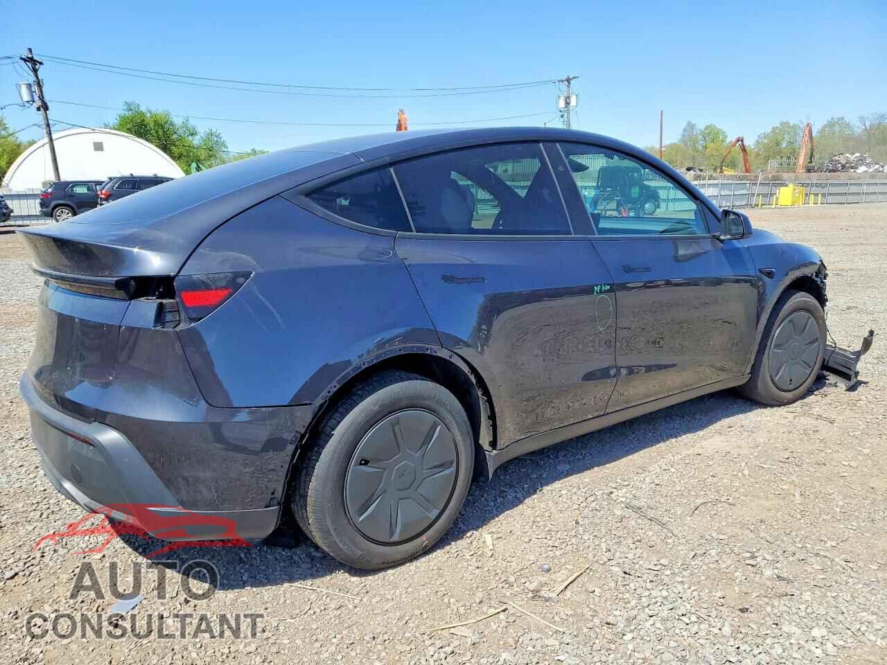 TESLA MODEL Y 2026 - 7SAYGDED2TA590953