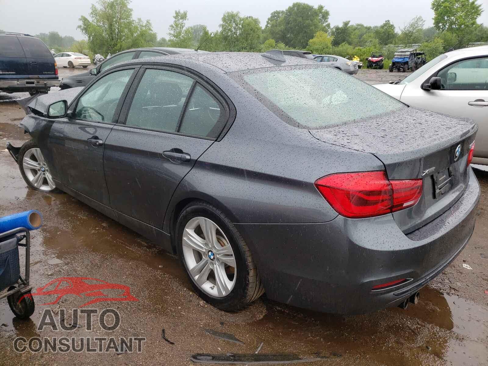BMW 3 SERIES 2016 - WBA8E3G51GNU02384