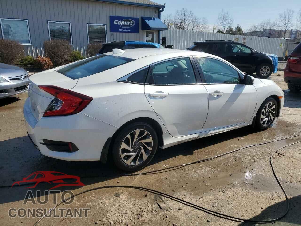 HONDA CIVIC 2018 - 19XFC2F75JE030699
