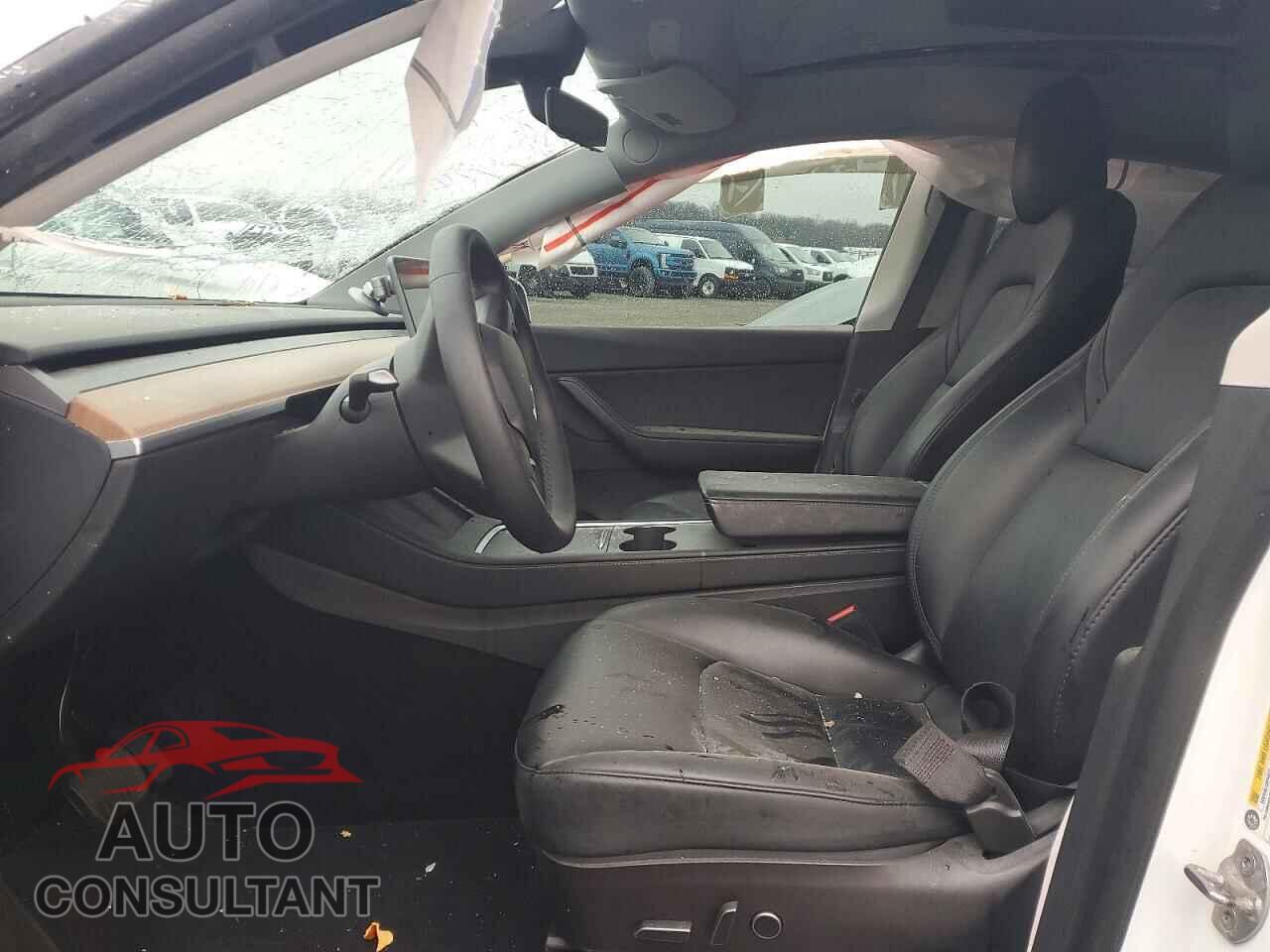 TESLA MODEL Y 2022 - 7SAYGAEE8NF360573