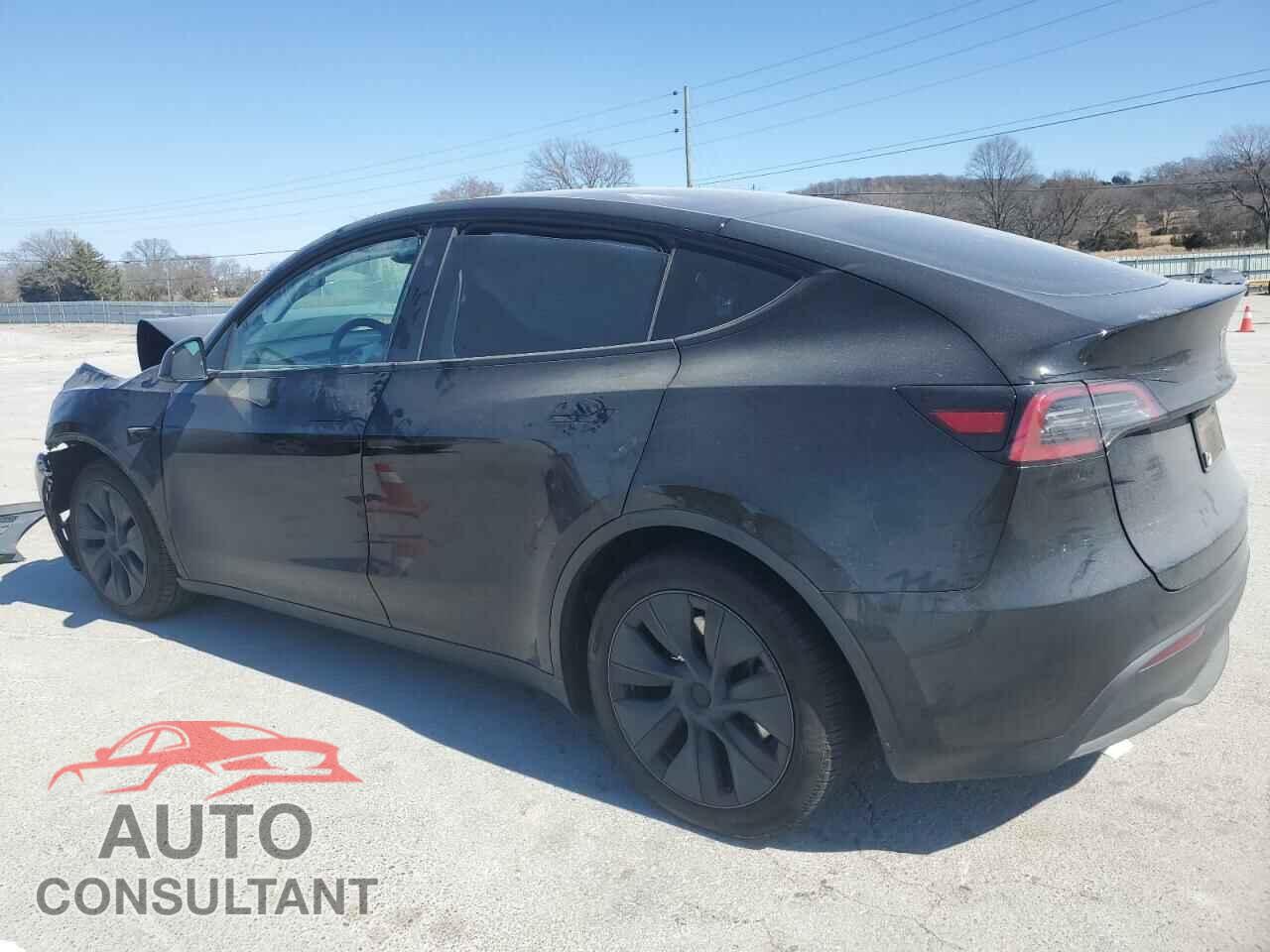 TESLA MODEL Y 2024 - 7SAYGDED4RA302326