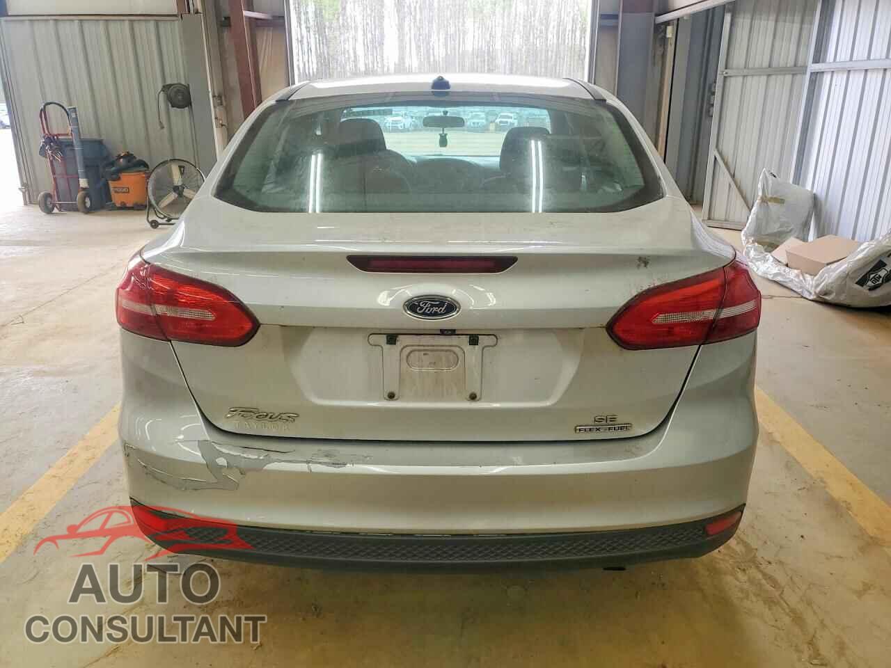FORD FOCUS 2015 - 1FADP3F23FL374204