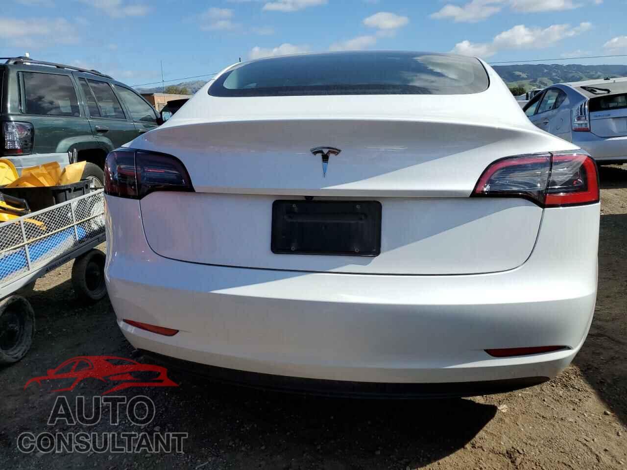 TESLA MODEL 3 2023 - 5YJ3E1EA3PF673074