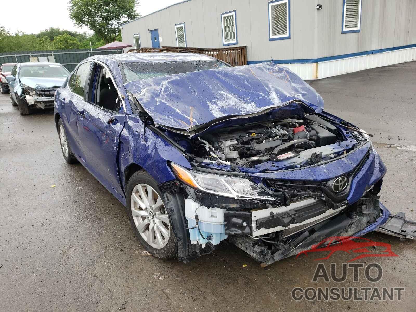 TOYOTA CAMRY 2018 - JTNB11HK2J3012194
