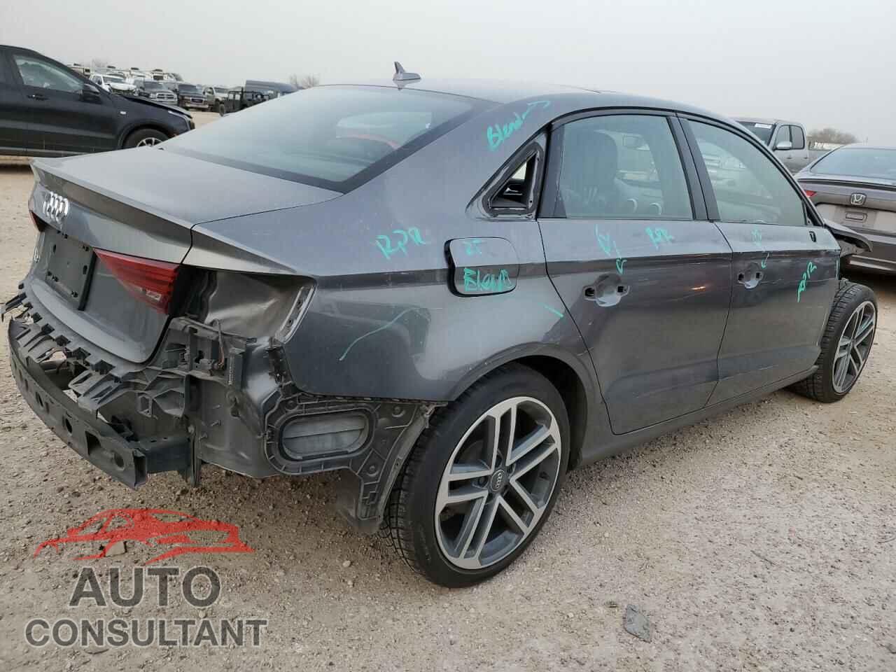 AUDI A3 2018 - WAUAUGFF3J1013668