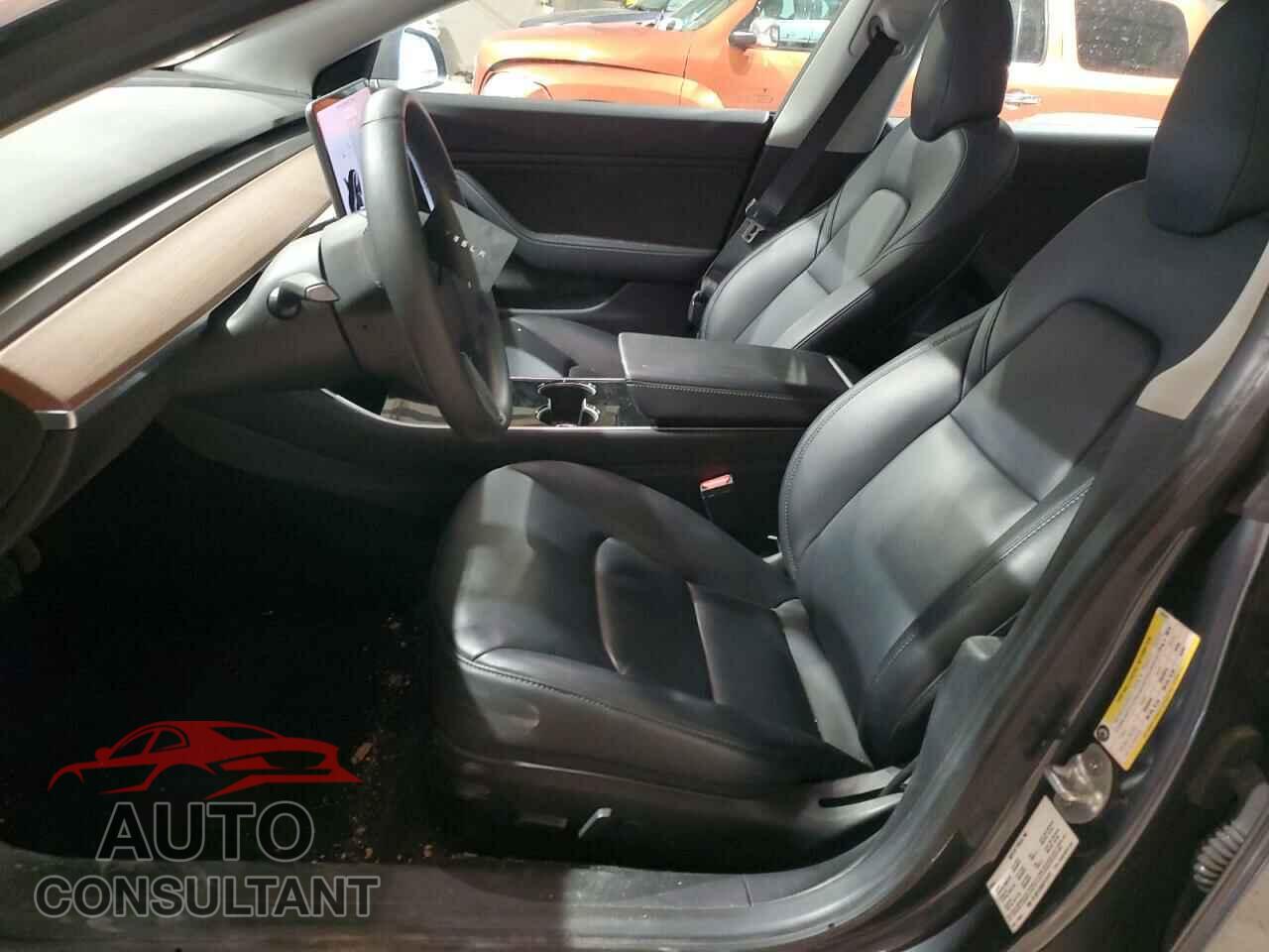 TESLA MODEL 3 2019 - 5YJ3E1EB3KF510121