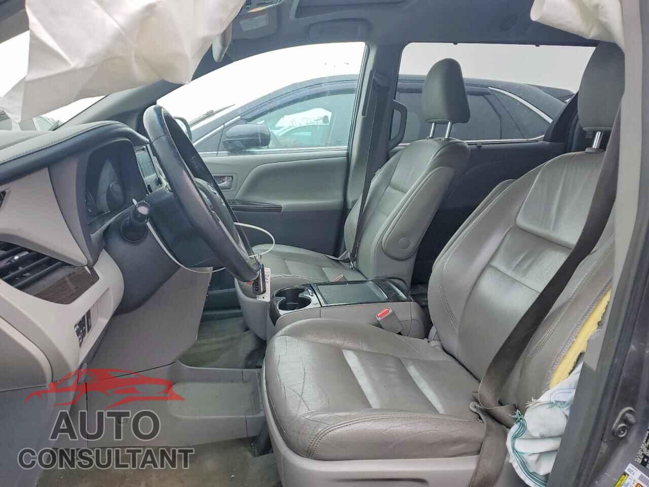 TOYOTA SIENNA 2017 - 5TDYZ3DCXHS857384