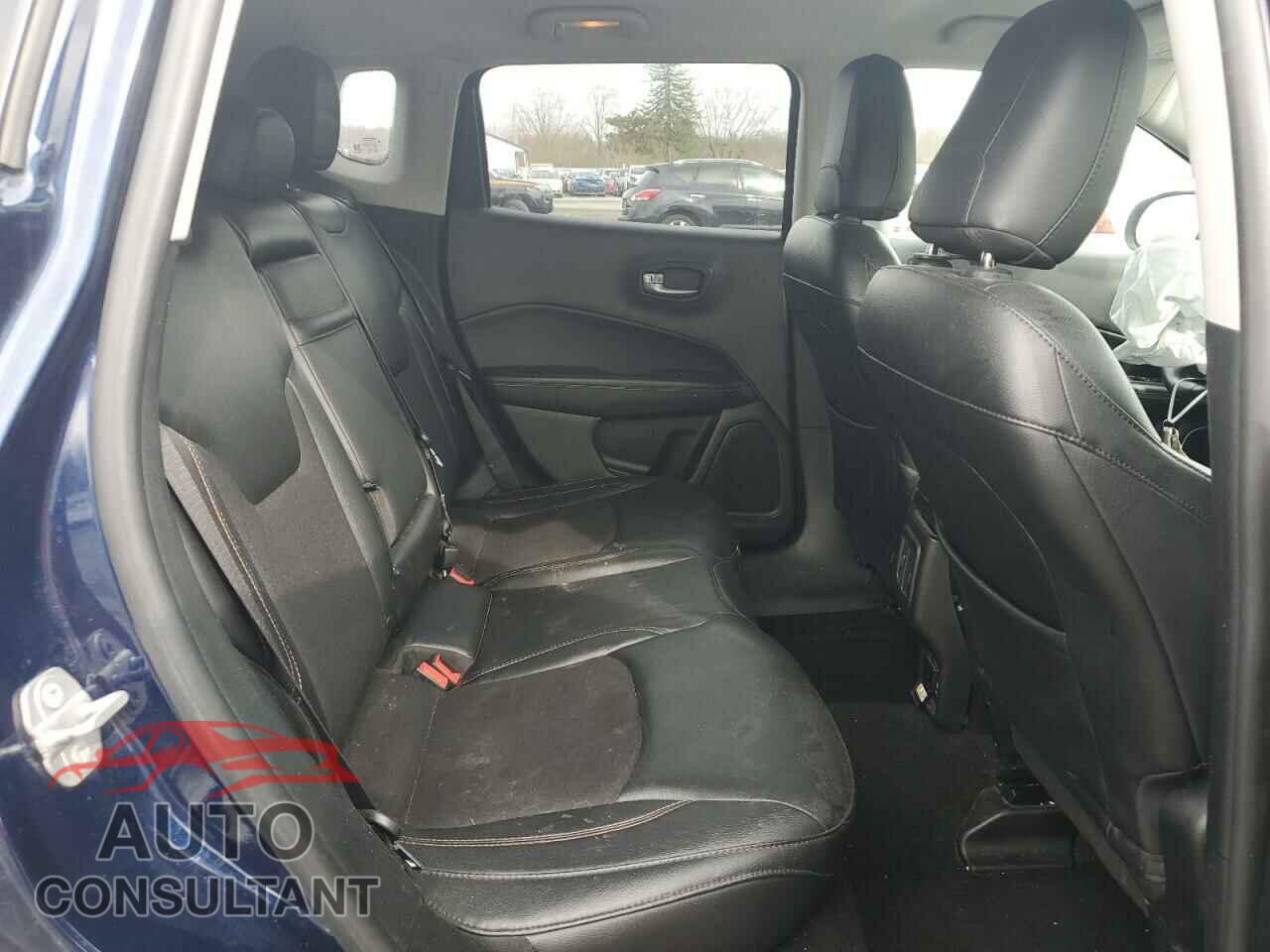 JEEP COMPASS 2018 - 3C4NJDBB4JT479097