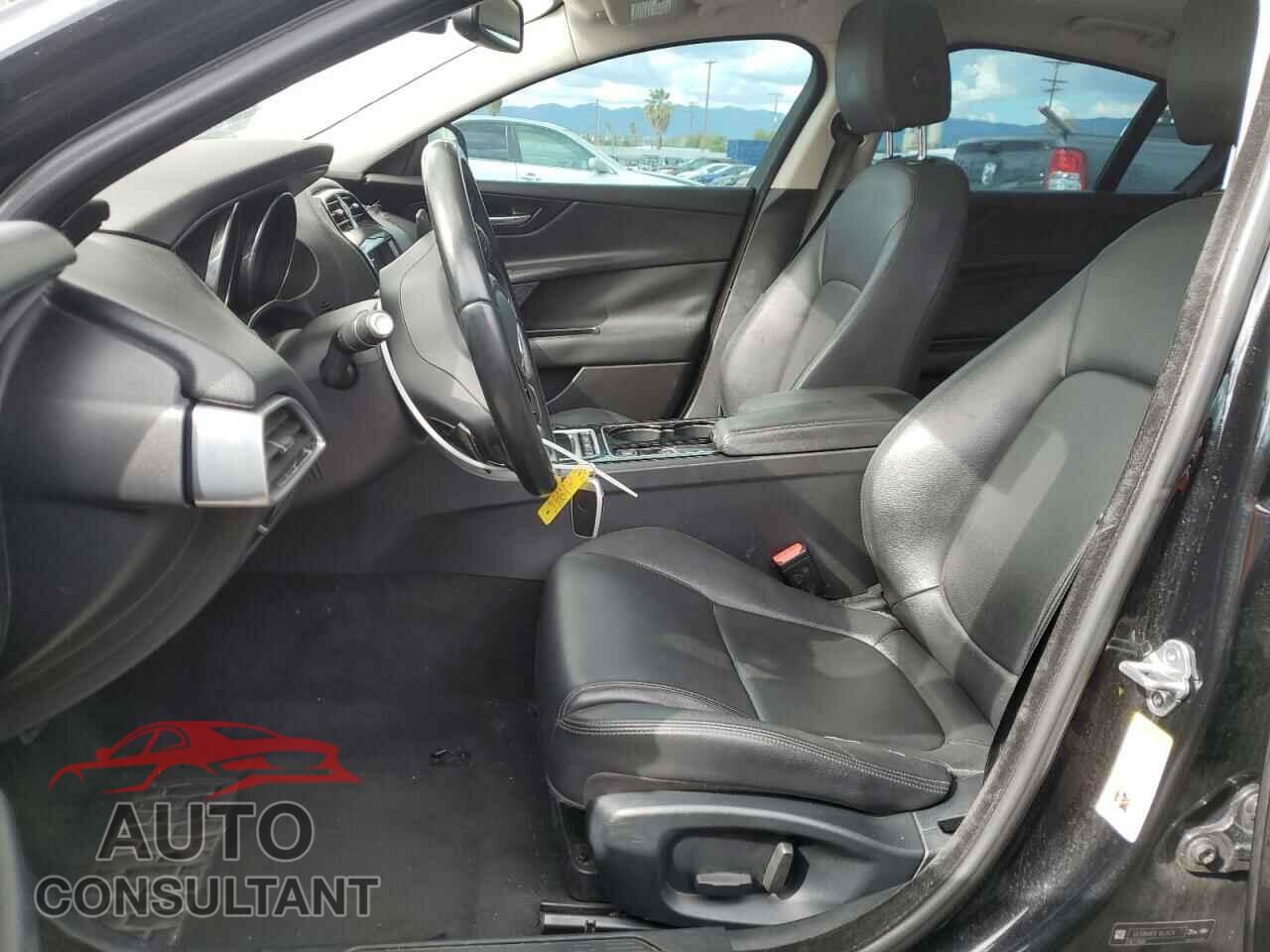 JAGUAR XE 2017 - SAJAD4BG9HA969927