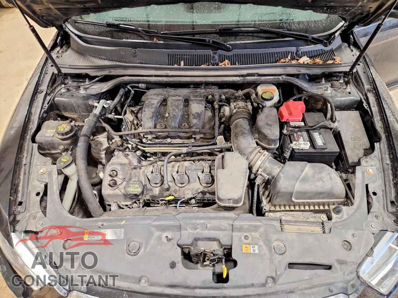 FORD TAURUS 2013 - 1FAHP2E84DG138524