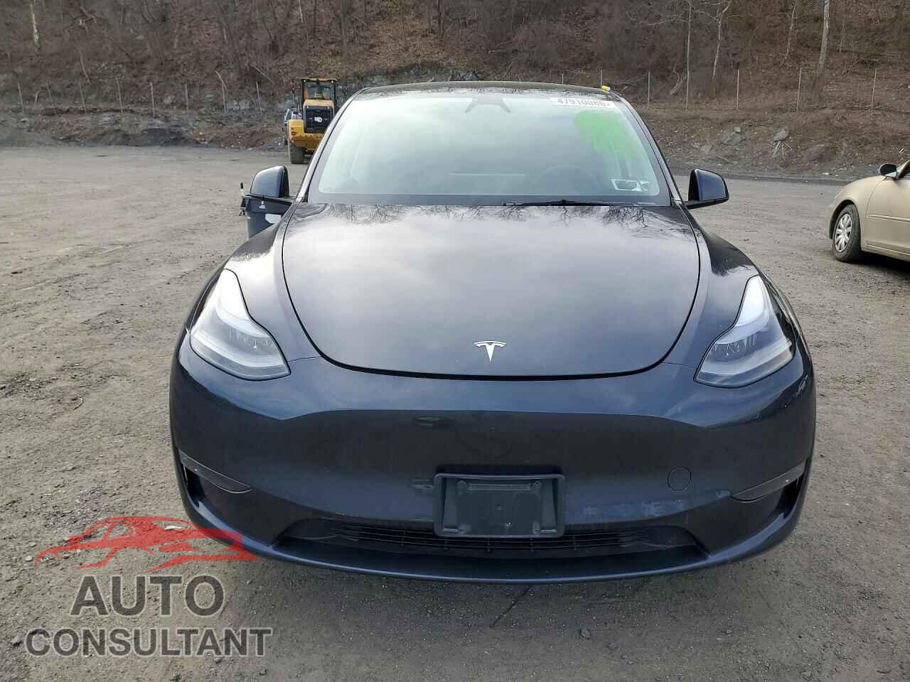 TESLA MODEL Y 2024 - 7SAYGDEE2RA277175