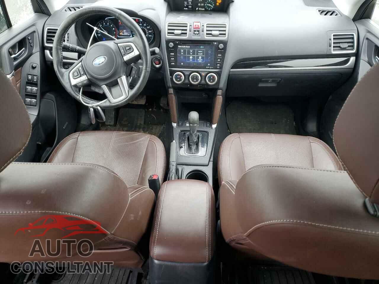 SUBARU FORESTER 2018 - JF2SJAWC8JH447192