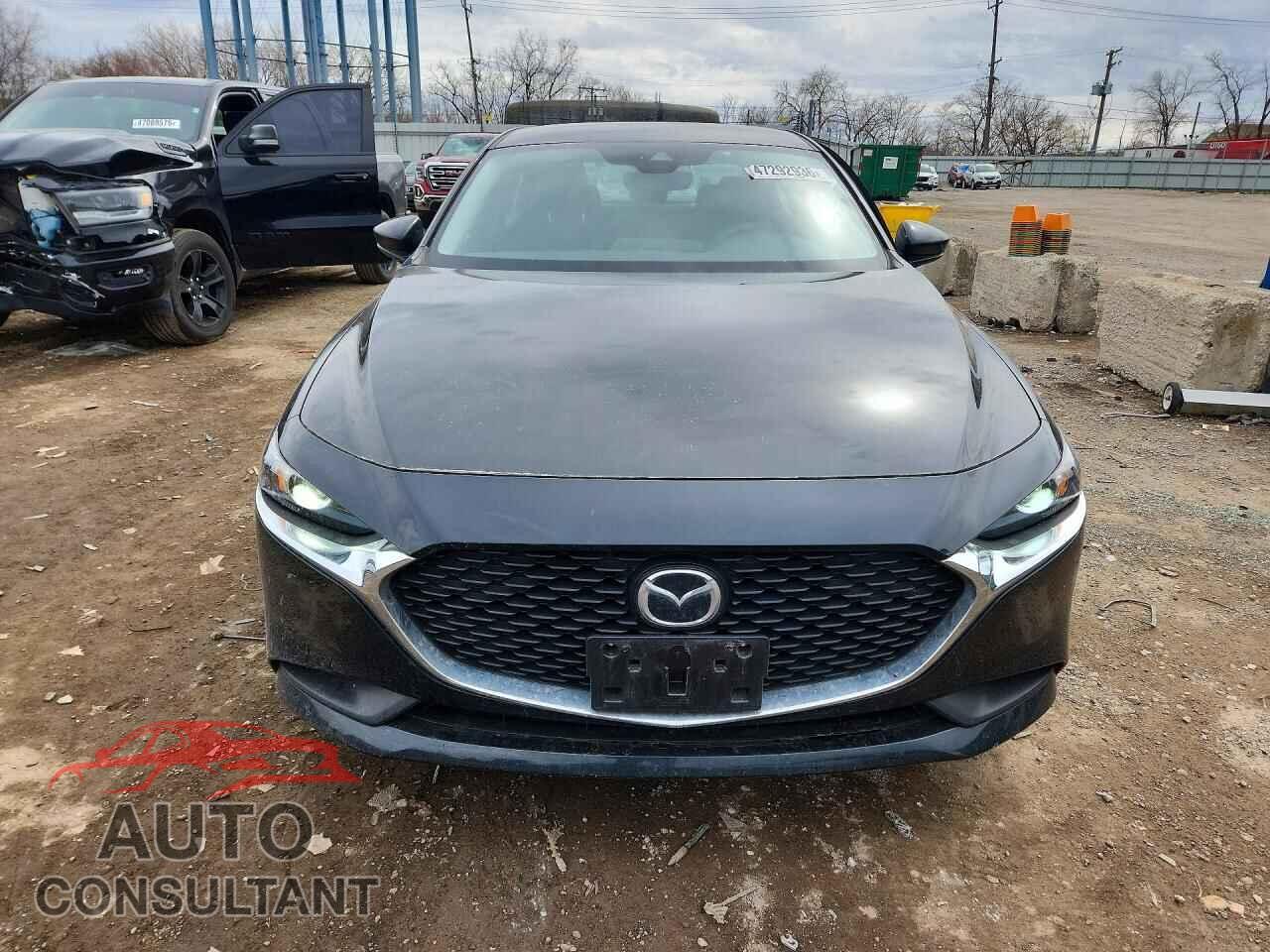 MAZDA 3 2021 - JM1BPAA7XM1333232