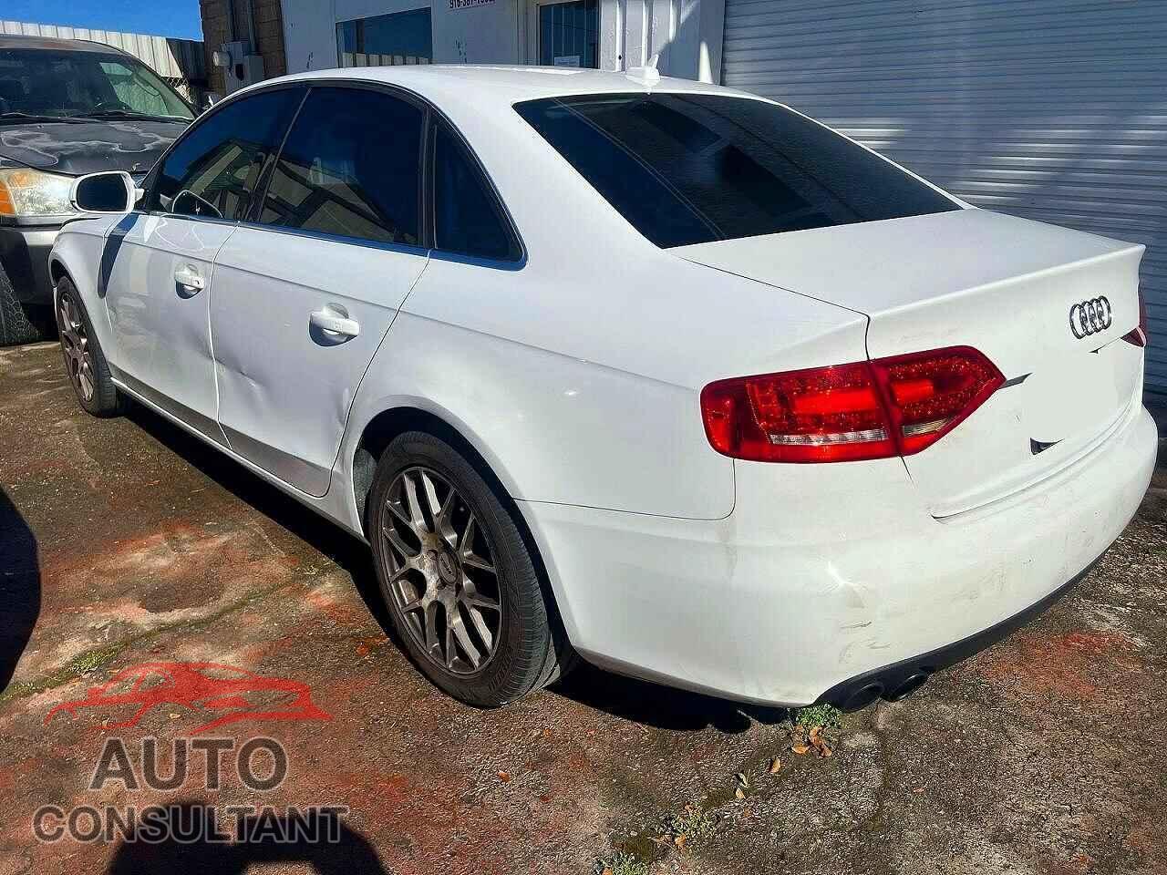 AUDI A4 2012 - WAUBFAFL5CA117924