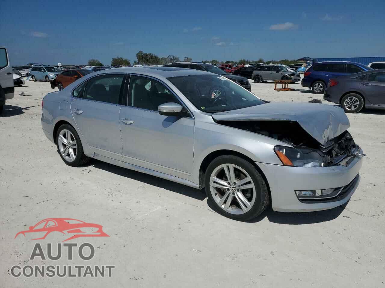 VOLKSWAGEN PASSAT 2015 - 1VWCV7A31FC047204