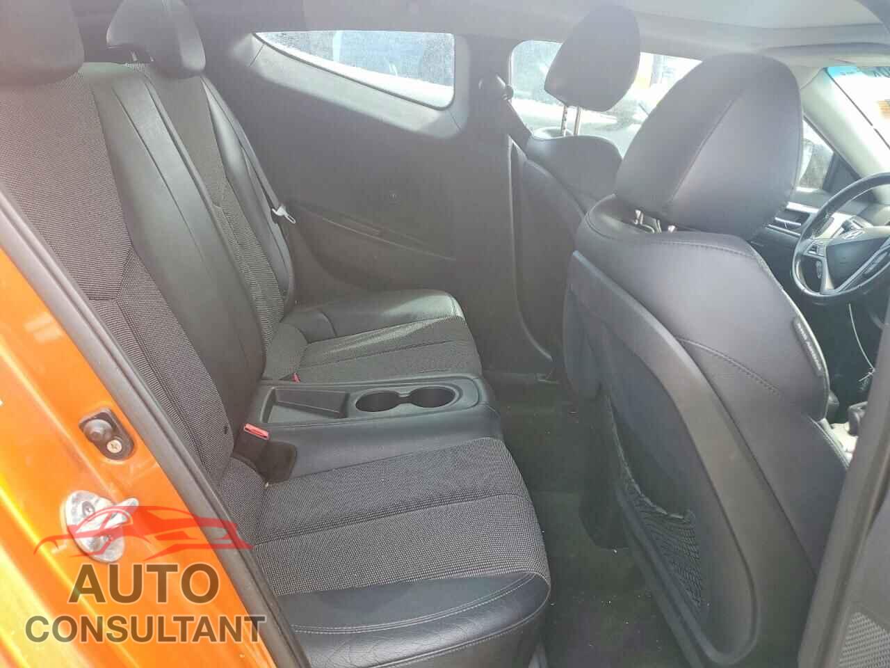 HYUNDAI VELOSTER 2012 - KMHTC6AD0CU031931
