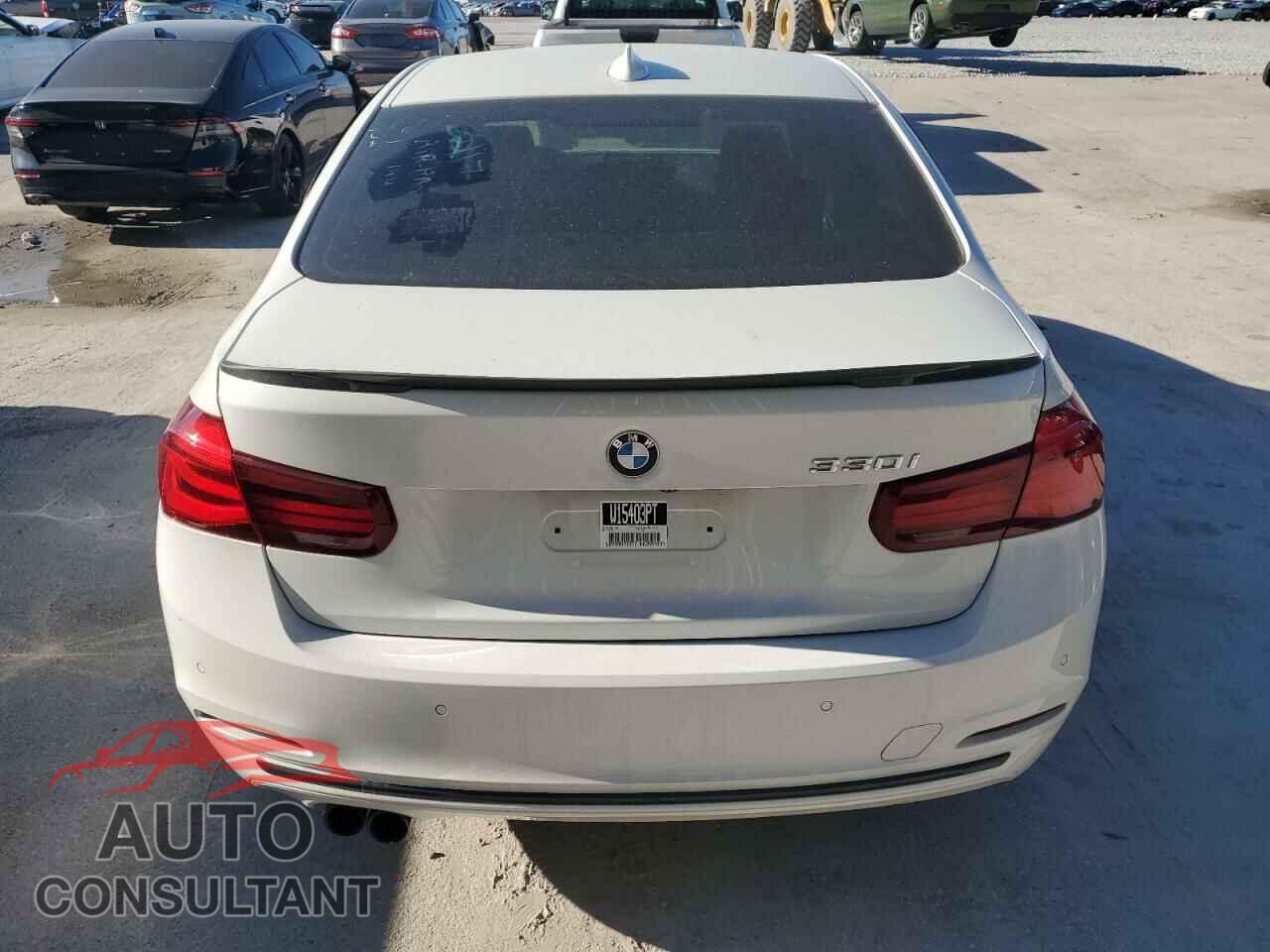 BMW 3 SERIES 2018 - WBA8B9G57JNU55500