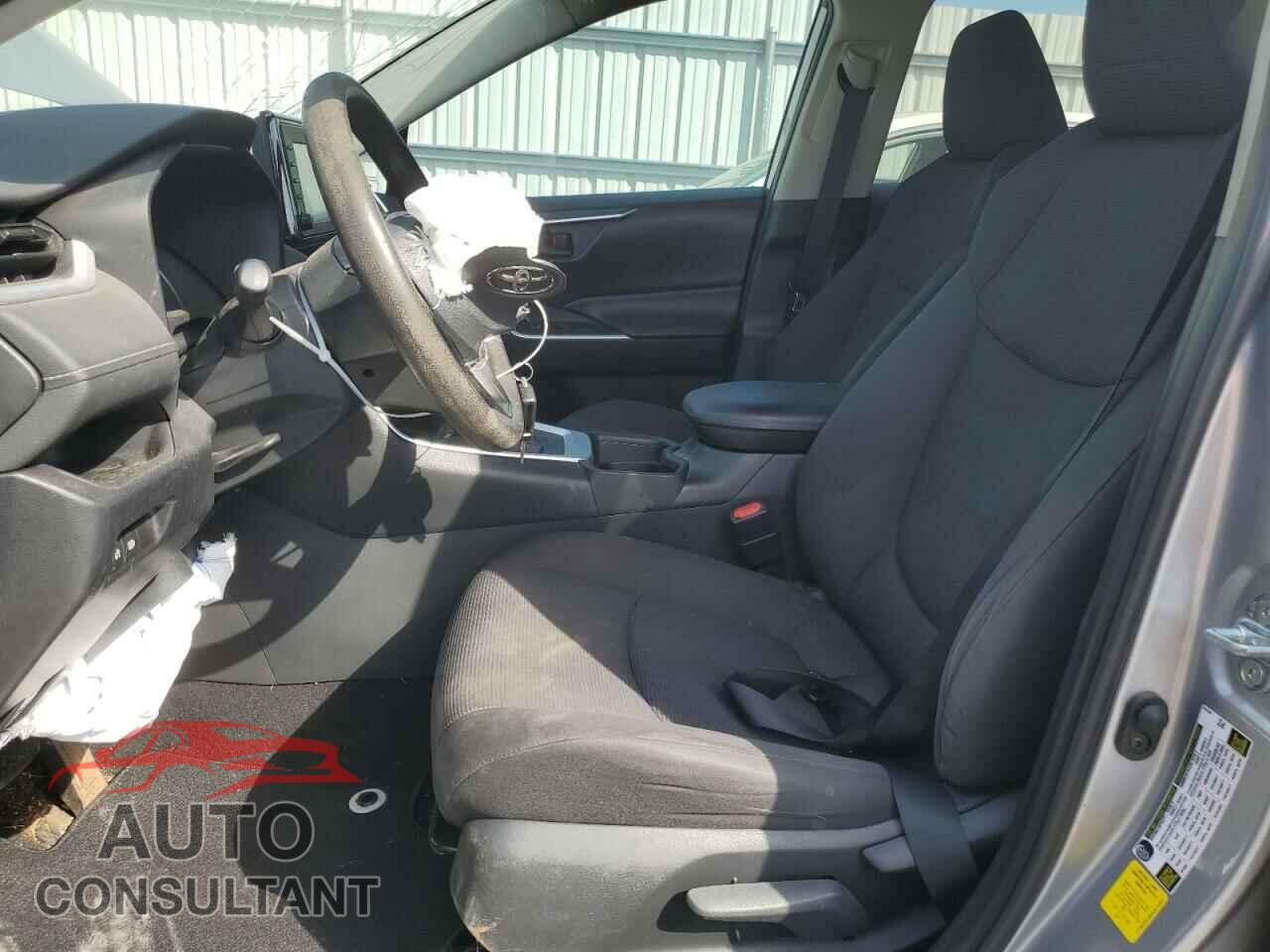 TOYOTA RAV4 2019 - 2T3H1RFV8KC015367