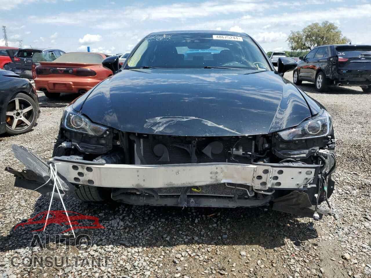 LEXUS IS 2018 - JTHBA1D20J5068972