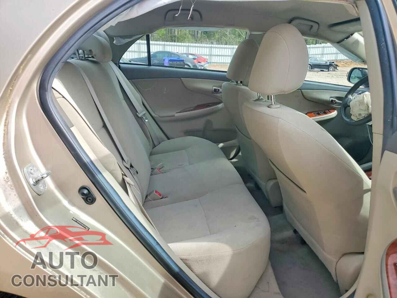 TOYOTA COROLLA 2010 - 2T1BU4EEXAC374812