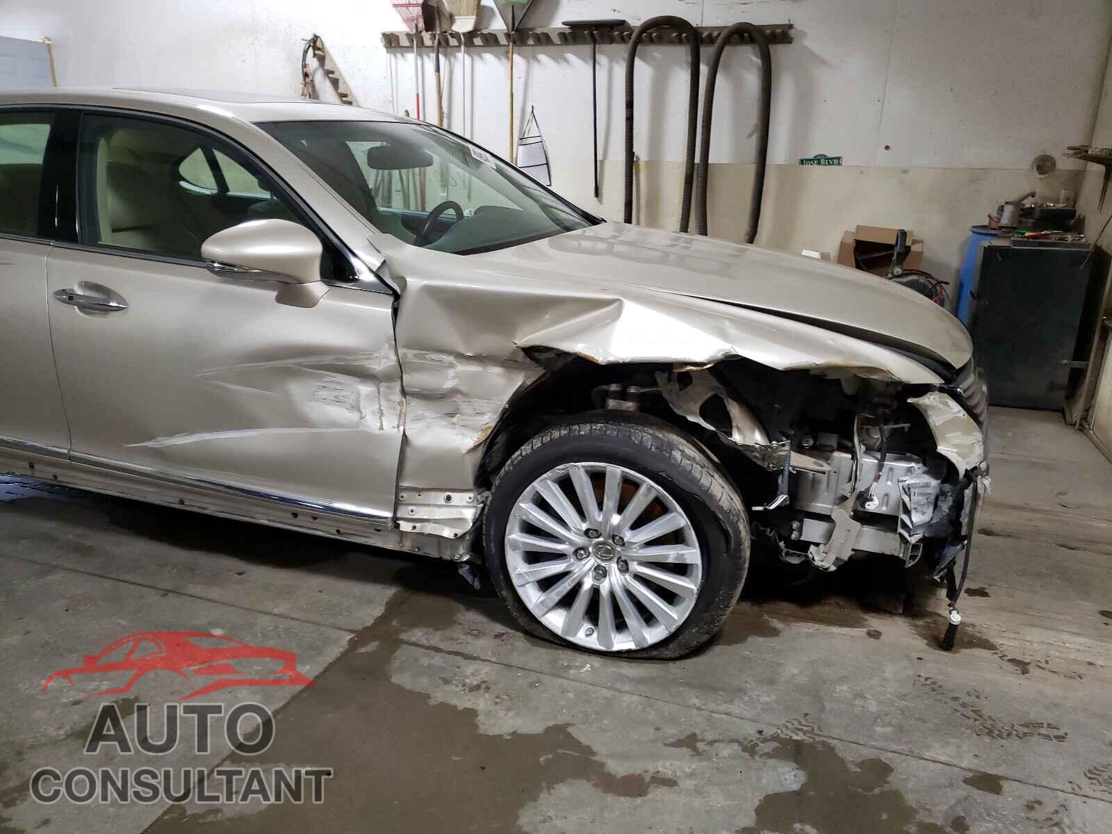 LEXUS LS460 2017 - JTHCL5EF7H5028793