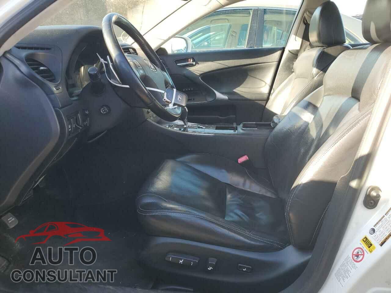 LEXUS IS 2010 - JTHCF5C2XA2032772
