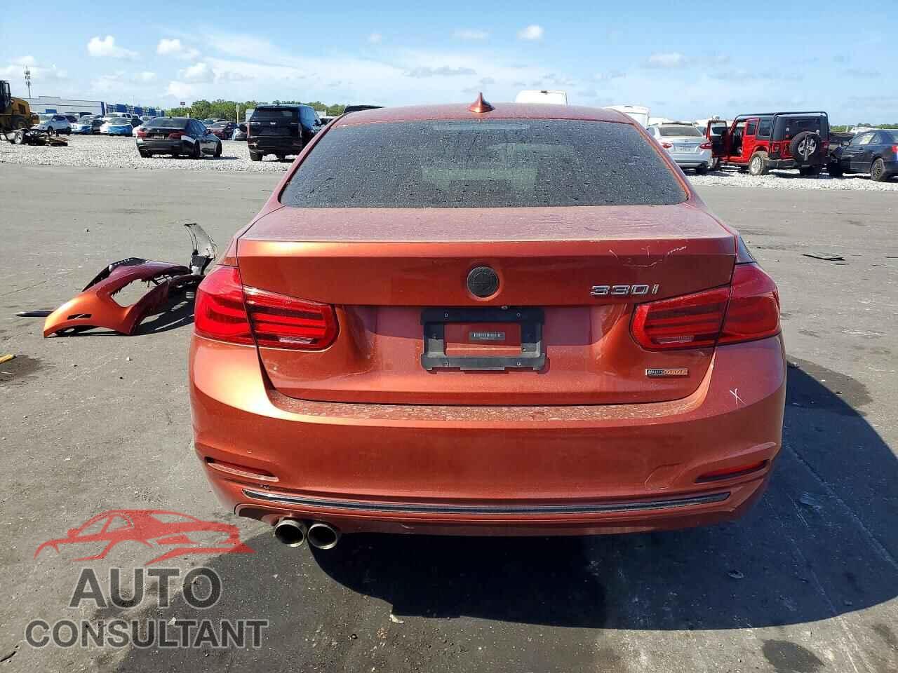 BMW 3 SERIES 2018 - WBA8B9C58JEE81077