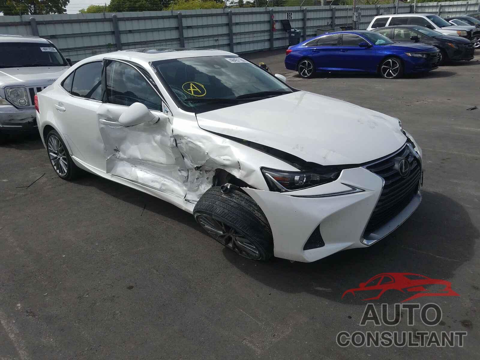 LEXUS IS 2017 - JTHBA1D27H5050589