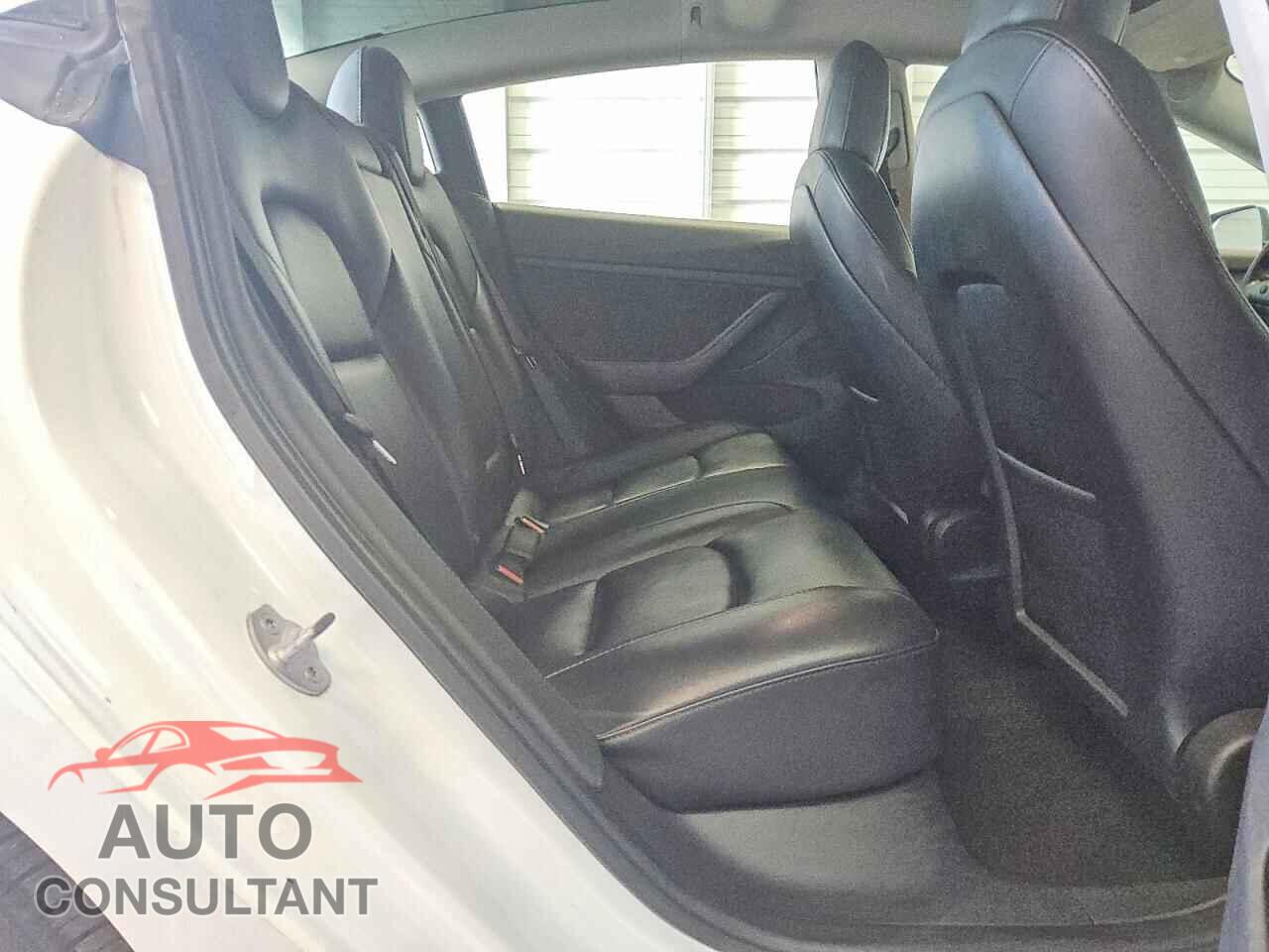 TESLA MODEL 3 2022 - 5YJ3E1EA0NF369567